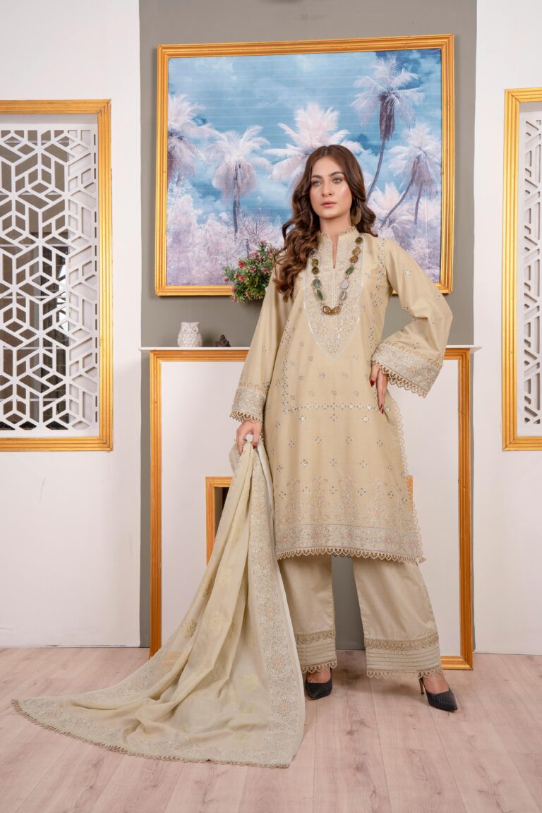 women in cream dupatta